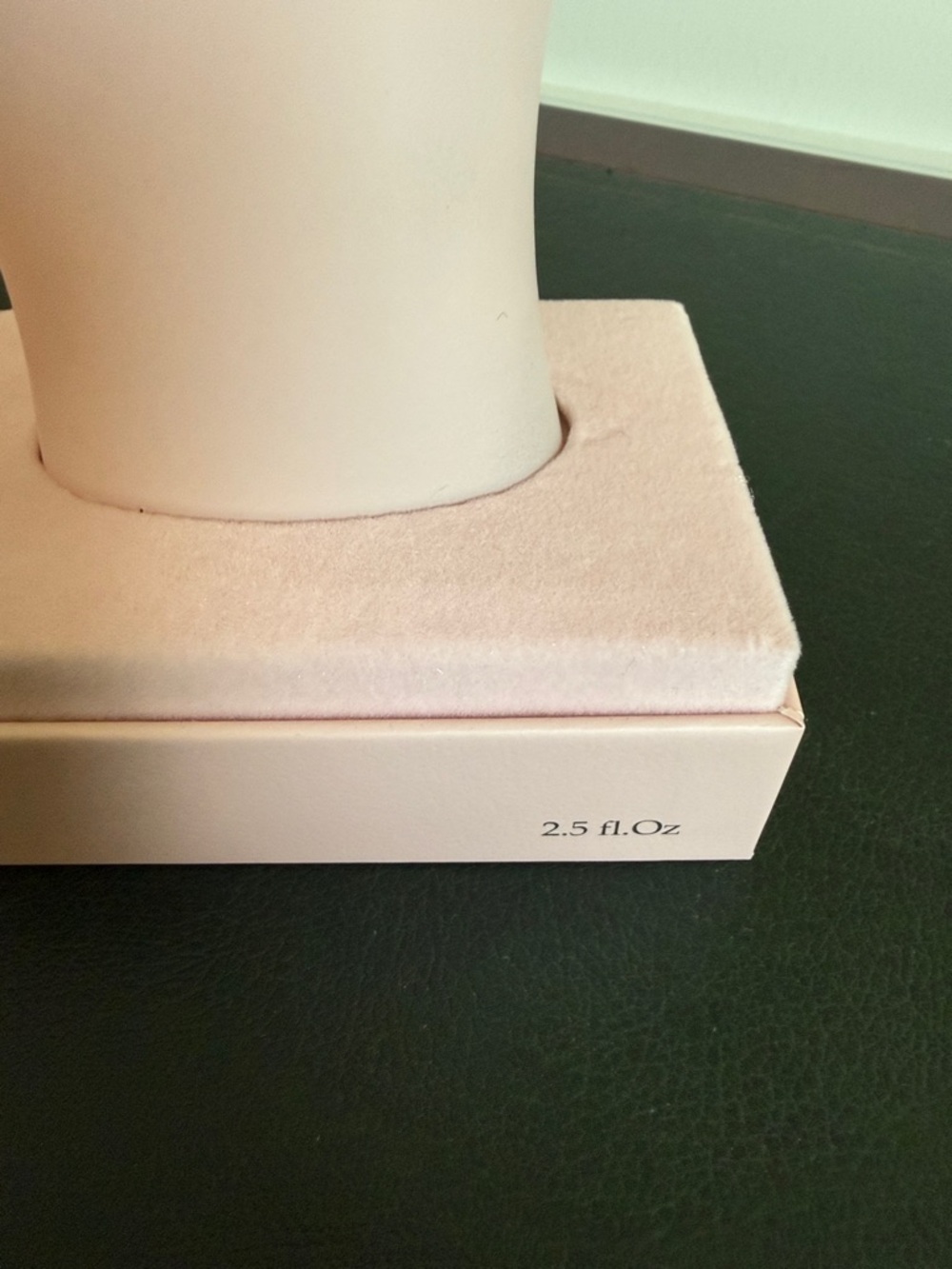 Parfums de Marly Delina Exclusif Parfum - Blush Pink Bottle - Picture 3 of 5